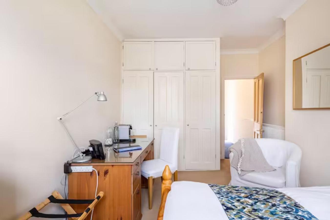Room With Private Bath In Pontcanna Cardiff Extérieur photo